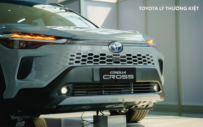 Đầu xe Corolla Cross 2024