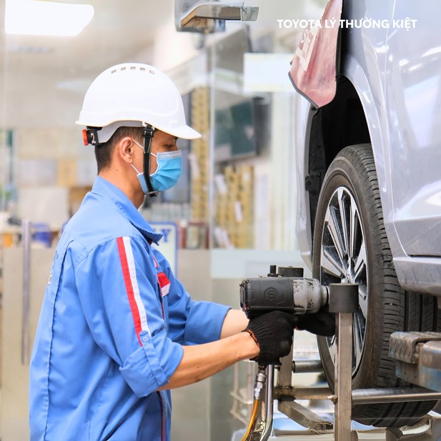 Kiểm tra hệ thống phanh ô tô